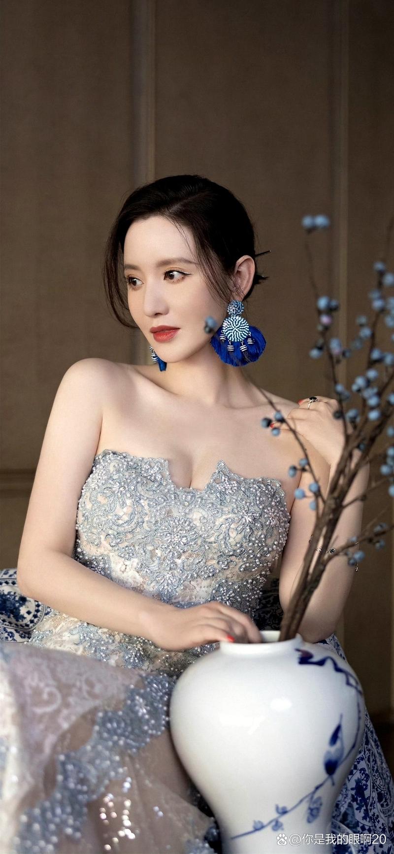 张萌 从演技派到制片人的华丽转身